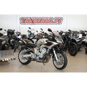 Yamaha FZ6-S