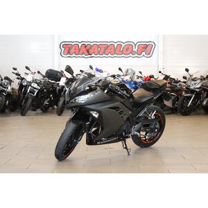 Kawasaki Ninja 300