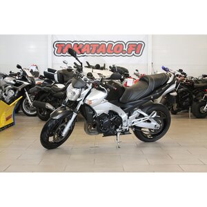 Suzuki GSR600