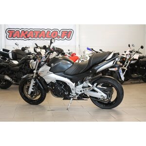 Suzuki GSR600