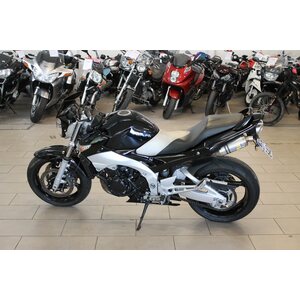Suzuki GSR600