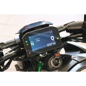 Kawasaki Z900 MY25 Demo