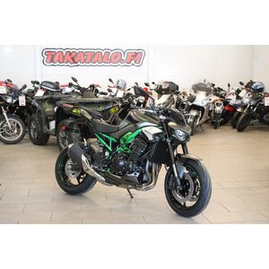 Kawasaki Z900 MY25 Demo
