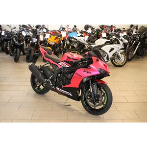 Kawasaki Ninja ZX-6R Barbie