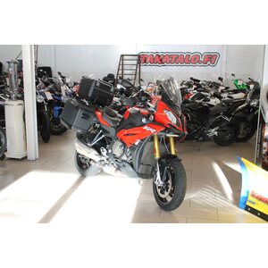 BMW S1000XR