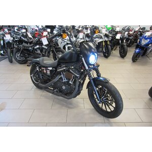 HD XL 883 Iron