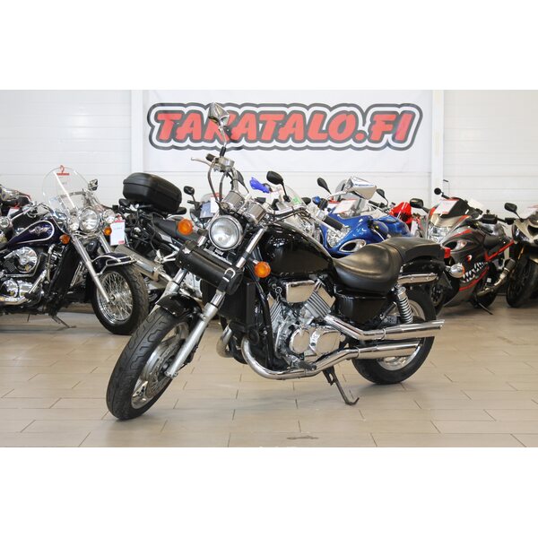Honda VF750C Magna