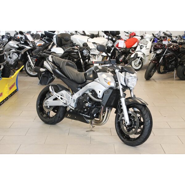 Suzuki GSR600